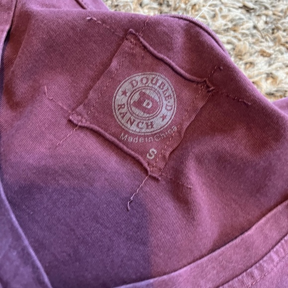 Double D ranch women's bejewled stone wash burgundy women's v-neck tunic top SM - Picture 2 of 5